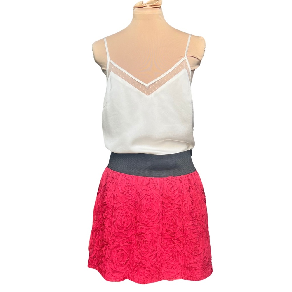 Heartloom [Small - EUC] Makayla Ivory V-Neck Camisole